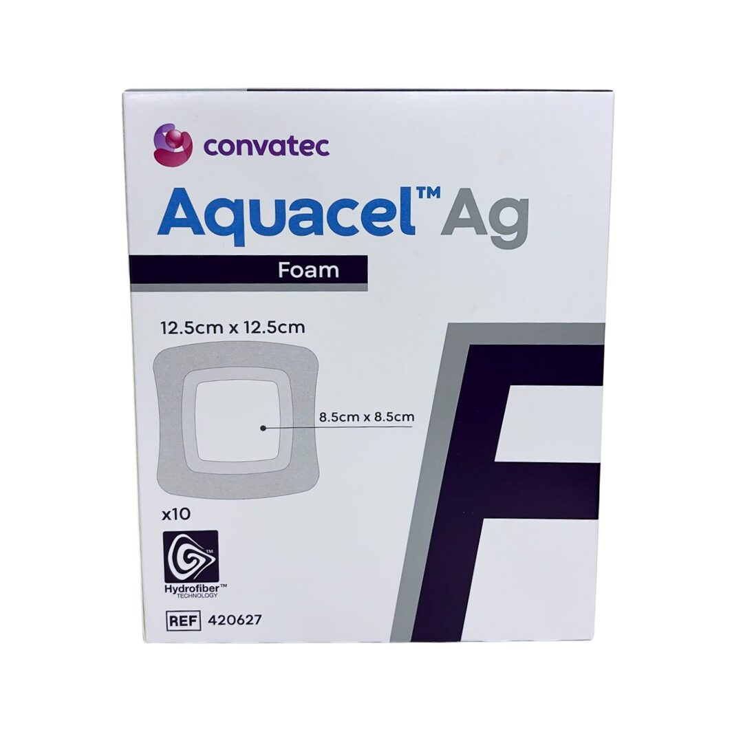 AQUACEL Ag foam Hydrofiber krytí na rány adhezivně se stříbrem, 12,5 x12,5 cm, 1x10 ks