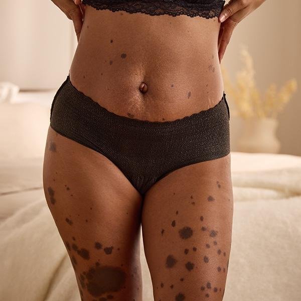 TENA Silhouette Plus Low Waist Black M - Kalhotky absorpční natahovací s boky 12 ks