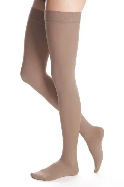 Stehenní punčochy s lemem MAXIS MICRO (II.KT) - Velikost 8, barva bronz, délka normal, se špicí Stehenní punčochy s lemem MAXIS MICRO (II.KT) - Velikost 8, barva bronz, délka normal, se špicí