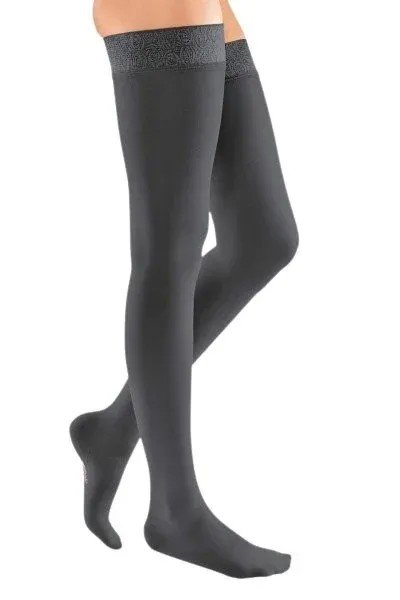 Stehenní punčochy mediven elegance (II.KT) - S lemem sensitive, velikost 1+, barva anthracite, délka krátká, se špicí Stehenní punčochy mediven elegance (II.KT) - S lemem sensitive, velikost 1+, barva anthracite, délka krátká, se špicí