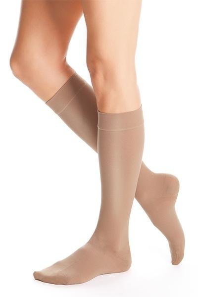 Lýtkové punčochy MAXIS BRILLANT (II.KT) - Velikost 7, barva bronz, délka krátká, se špicí Lýtkové punčochy MAXIS BRILLANT (II.KT) - Velikost 7, barva bronz, délka krátká, se špicí