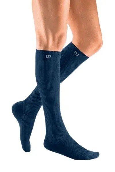 Lýtkové punčochy pro muže mediven active (II.KT) - Velikost 5, barva navy, délka krátká Lýtkové punčochy pro muže mediven active (II.KT) - Velikost 5, barva navy, délka krátká